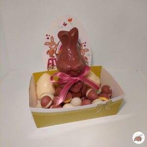 16 Bakje gevuld met konijn, paaseieren en gevulde eitjes